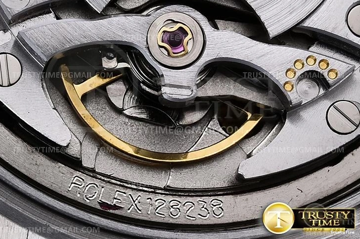 1022 ModernLook RDD0224B – DayDate 36mm 747